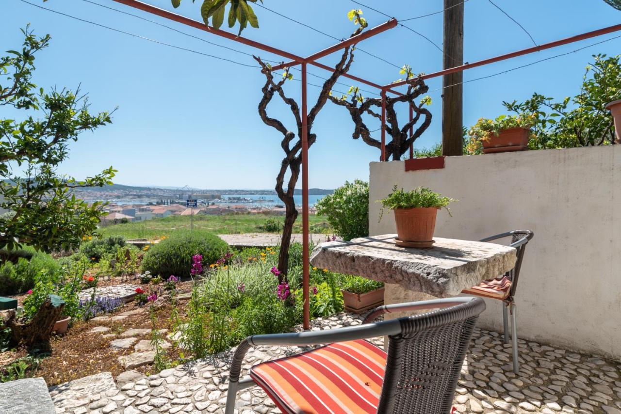 Apartments Villa Bella Vista Seget Trogir Exterior photo